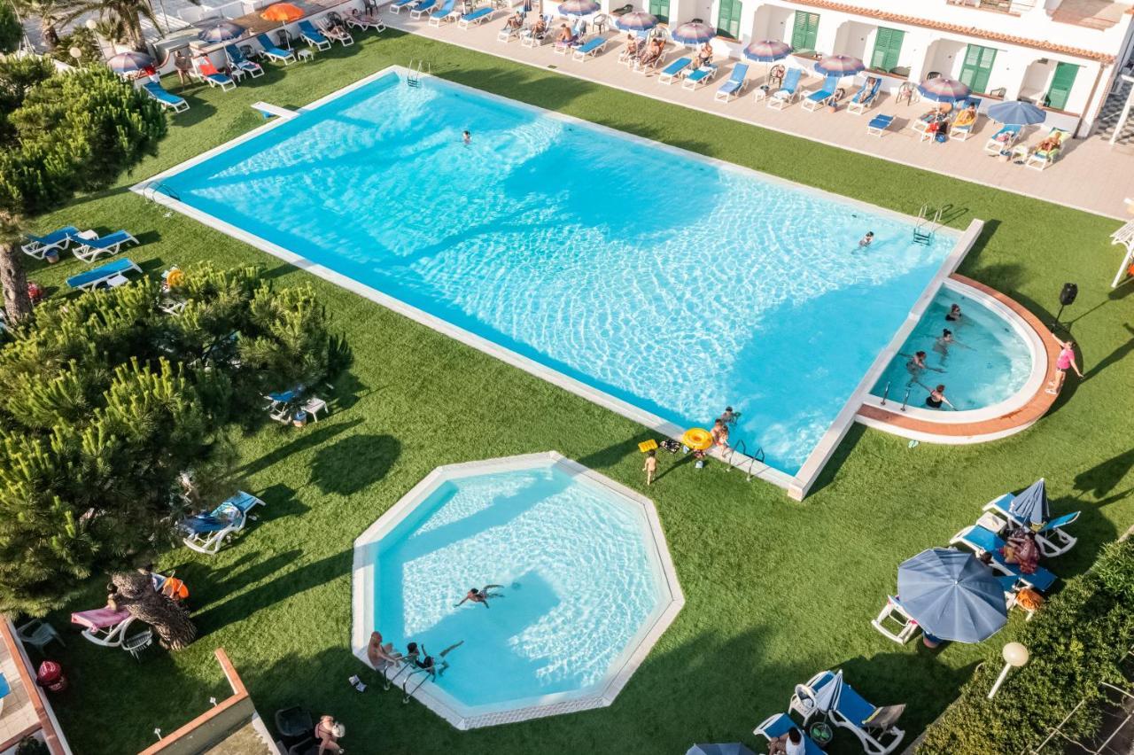 Hotel D'Amato Пескічі Екстер'єр фото