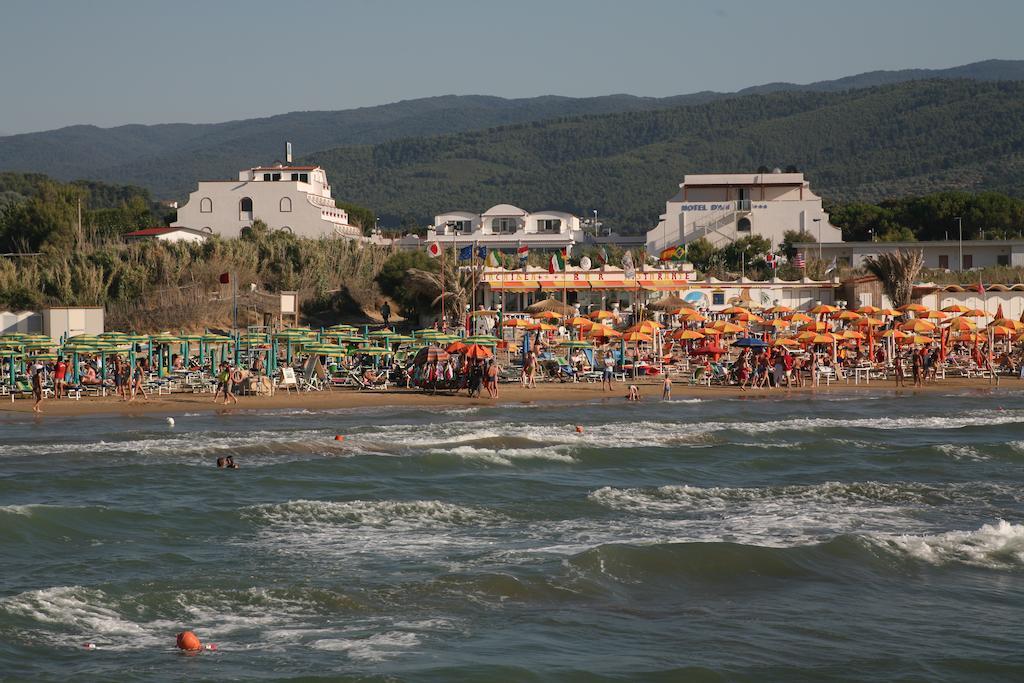 Hotel D'Amato Пескічі Екстер'єр фото